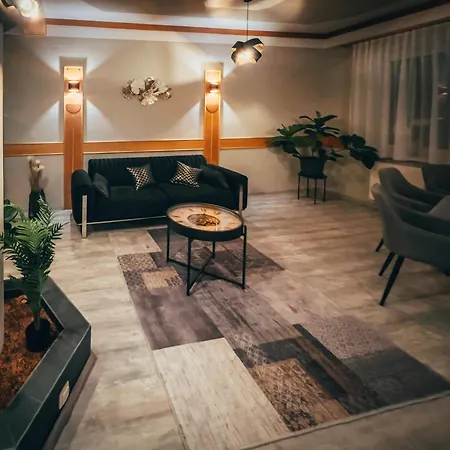 Number 1 Hotel